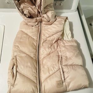 Girls gap zipper vest , size XS